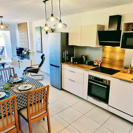Thau-indigo, Appt Neuf, Standing, Prox Plages, Terrasse, Parking, Climatise Lägenhet Sète